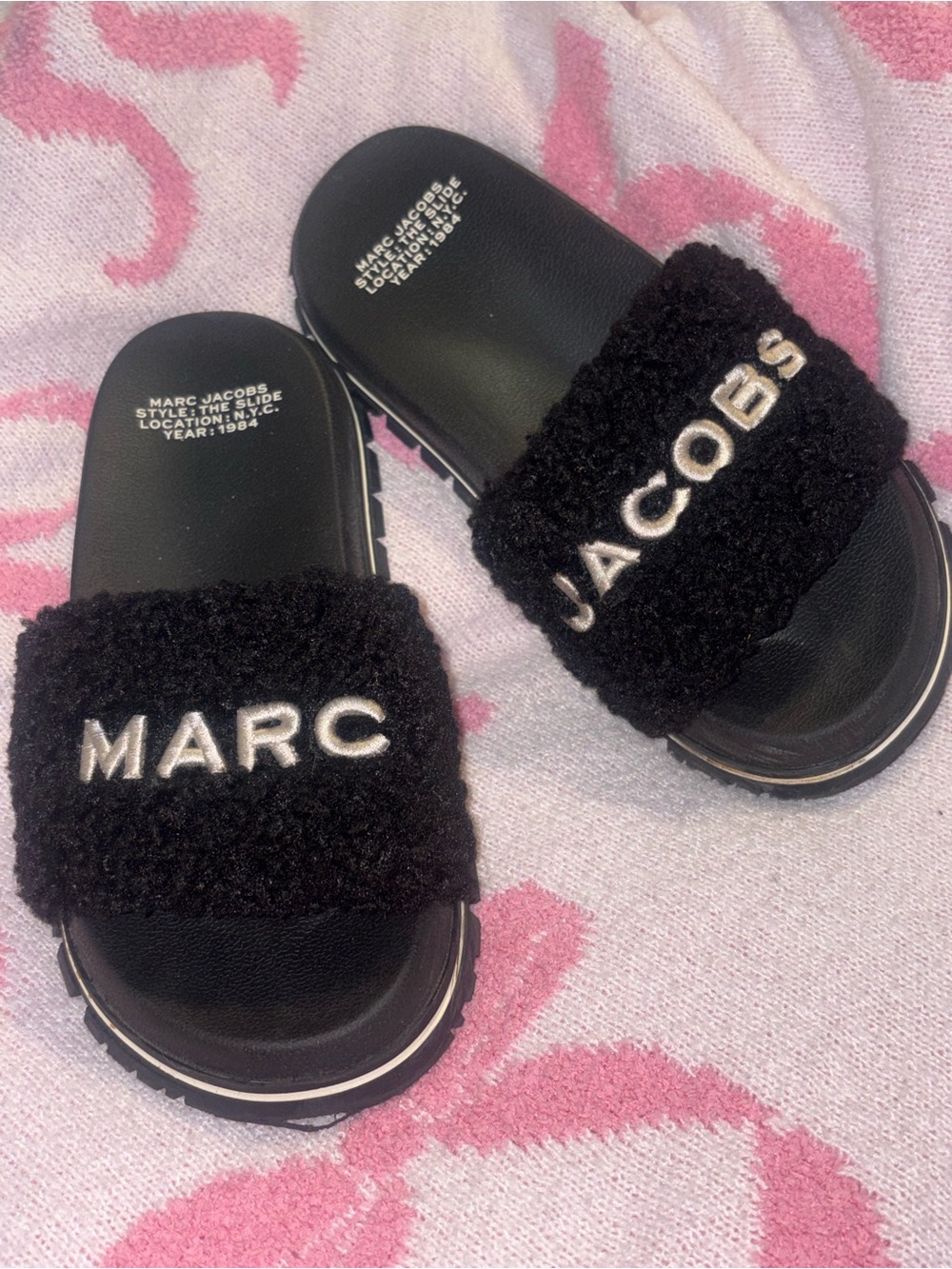 Black Marc Jacobs Teddy Slides 37